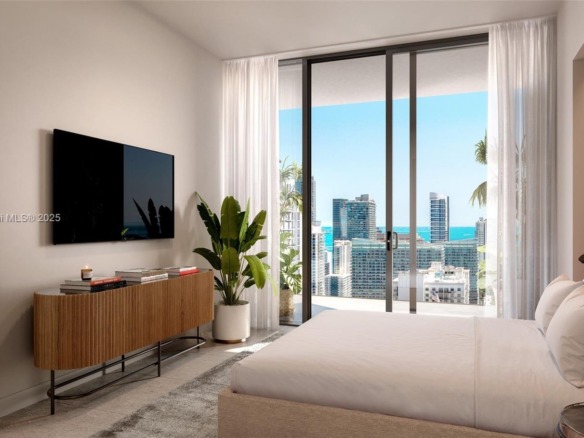 690 SW 1 Avenue # 3802, Miami FL 33130 — #A11771356