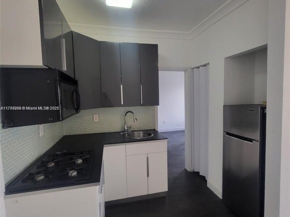 1611 Michigan Ave # 25, Miami Beach FL 33139 — #A11771359
