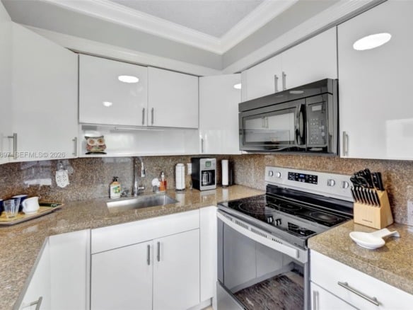 1012 SW 11th St # 20N, Hallandale Beach FL 33009 — #A11771897