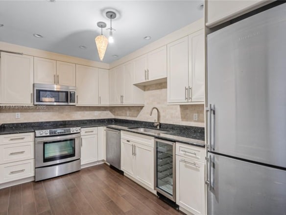 10185 Collins Ave # 1110, Bal Harbour FL 33154 — #A11772478