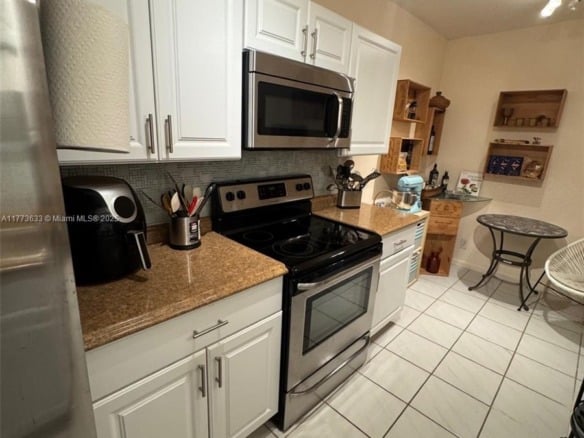 4330 Hillcrest Dr # 304, Hollywood FL 33021 — #A11773633
