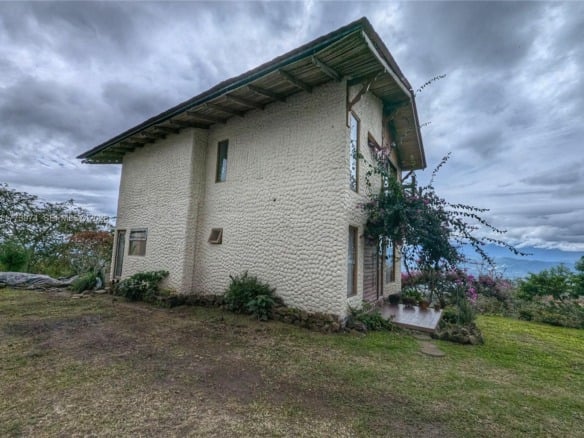 6 Cervantes Cartago Costa Rica, FL 248410 — #A11773974