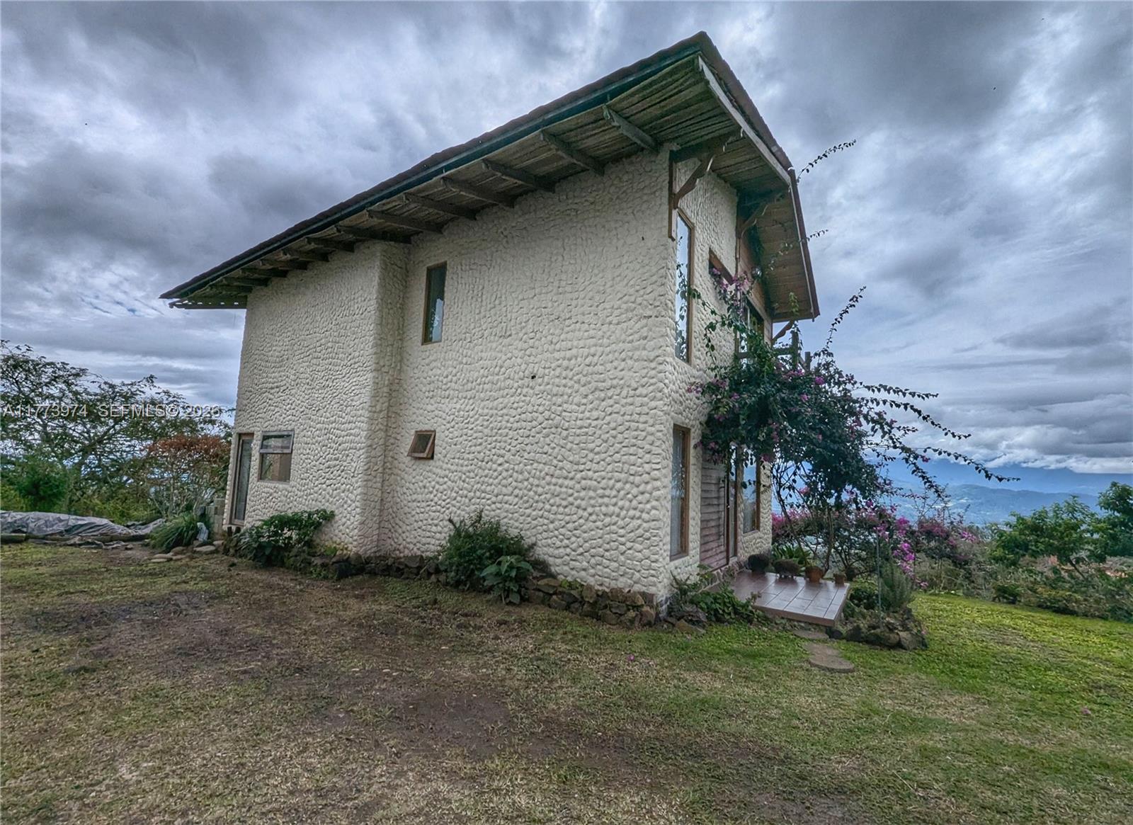 6 Cervantes Cartago Costa Rica, FL 248410 — #A11773974