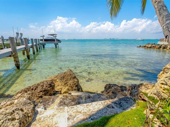 9 Harbor Pt, Key Biscayne FL 33149 — #A11774784