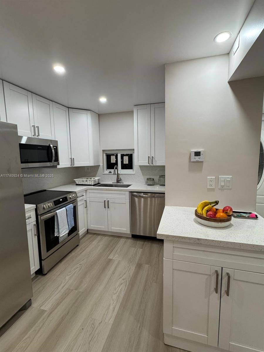 f3b61b38-458 9200 N Hollybrook Lake Dr # 208, Pembroke Pines FL 33025 — #A11740924