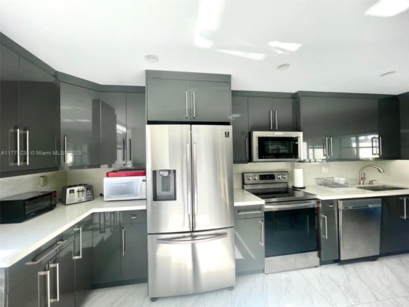 20401 NE 30th Ave # 8, Aventura FL 33180 — #A11775238