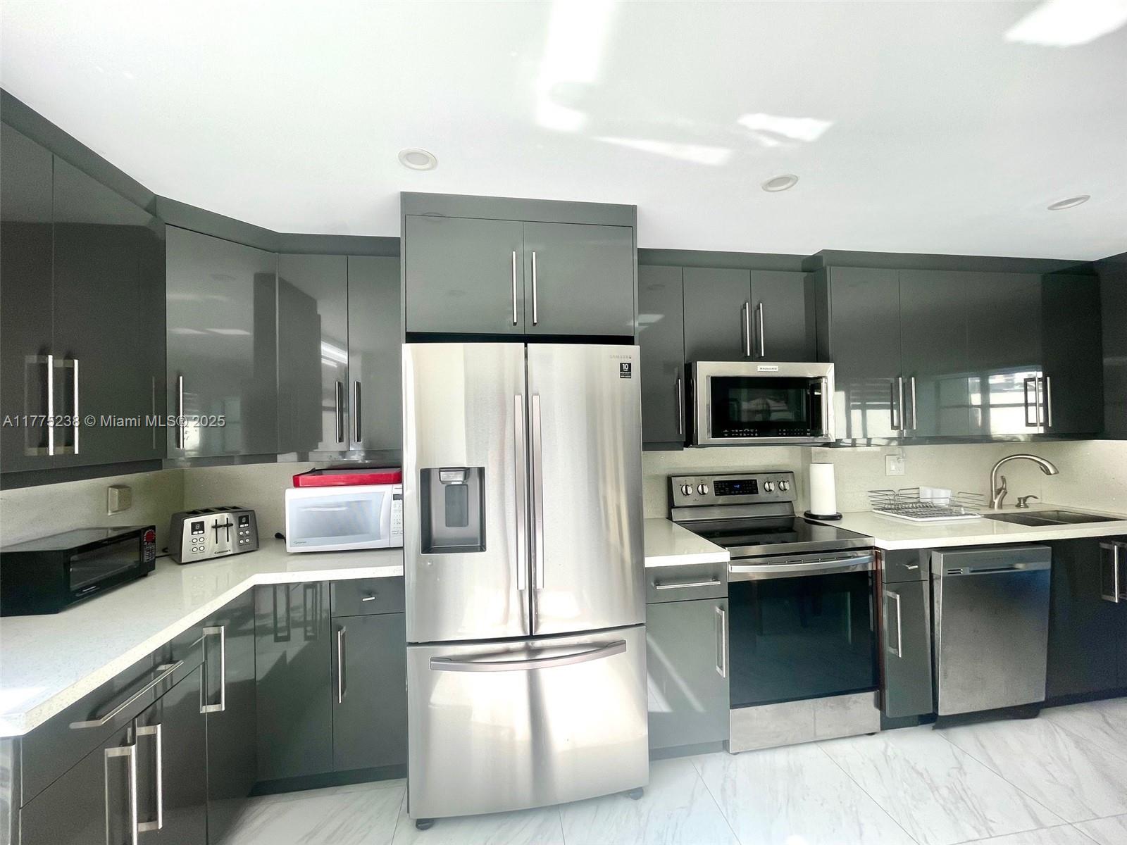 20401 NE 30th Ave # 8, Aventura FL 33180 — #A11775238