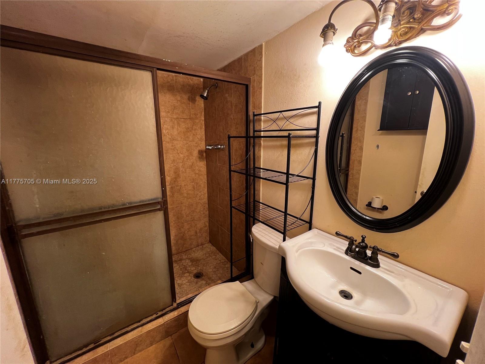 f3b61b38-4597 447 NE 195th St # 309, Miami FL 33179 — #A11775705