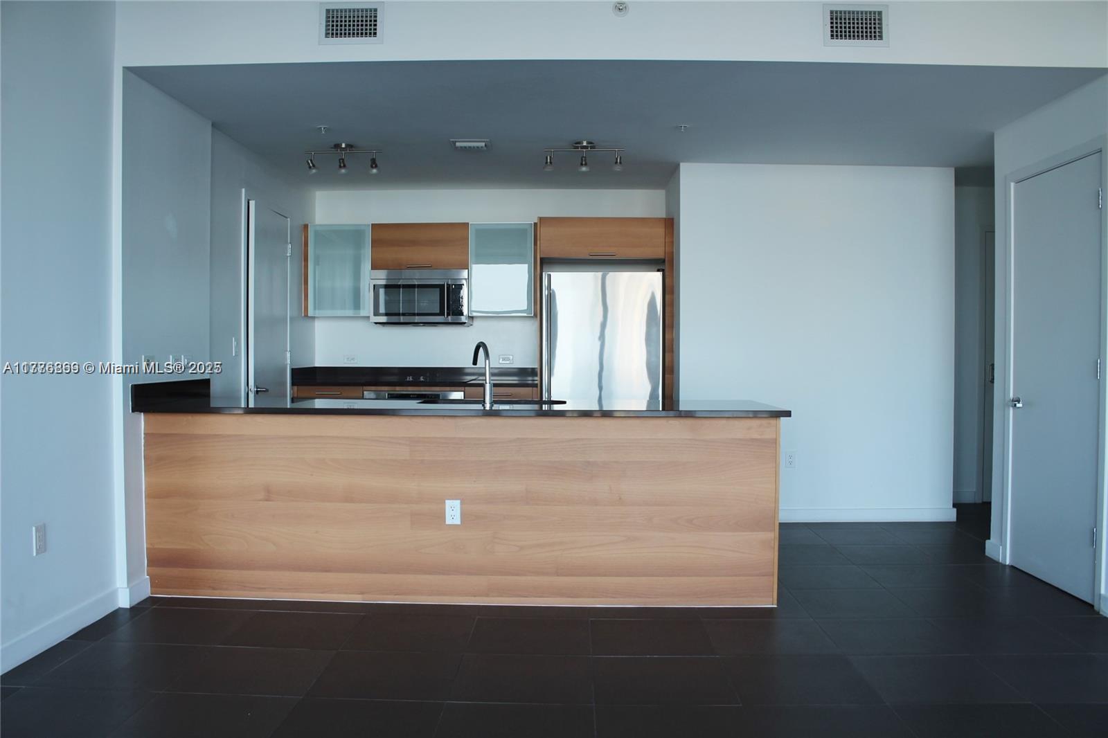 f3b61b38-4609 3301 NE 1 AV # H2904, Miami FL 33137 — #A11776869