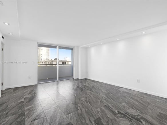 1658 Bay Rd # 504, Miami Beach FL 33139 — #A11778273