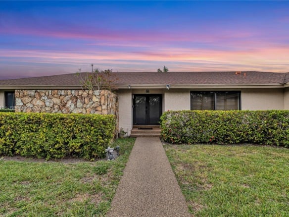 7801 SW 170th St, Palmetto Bay FL 33157 — #A11779111