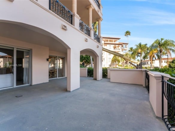 19112 Fisher Island Dr # 19112, Miami Beach FL 33109 — #A11779212