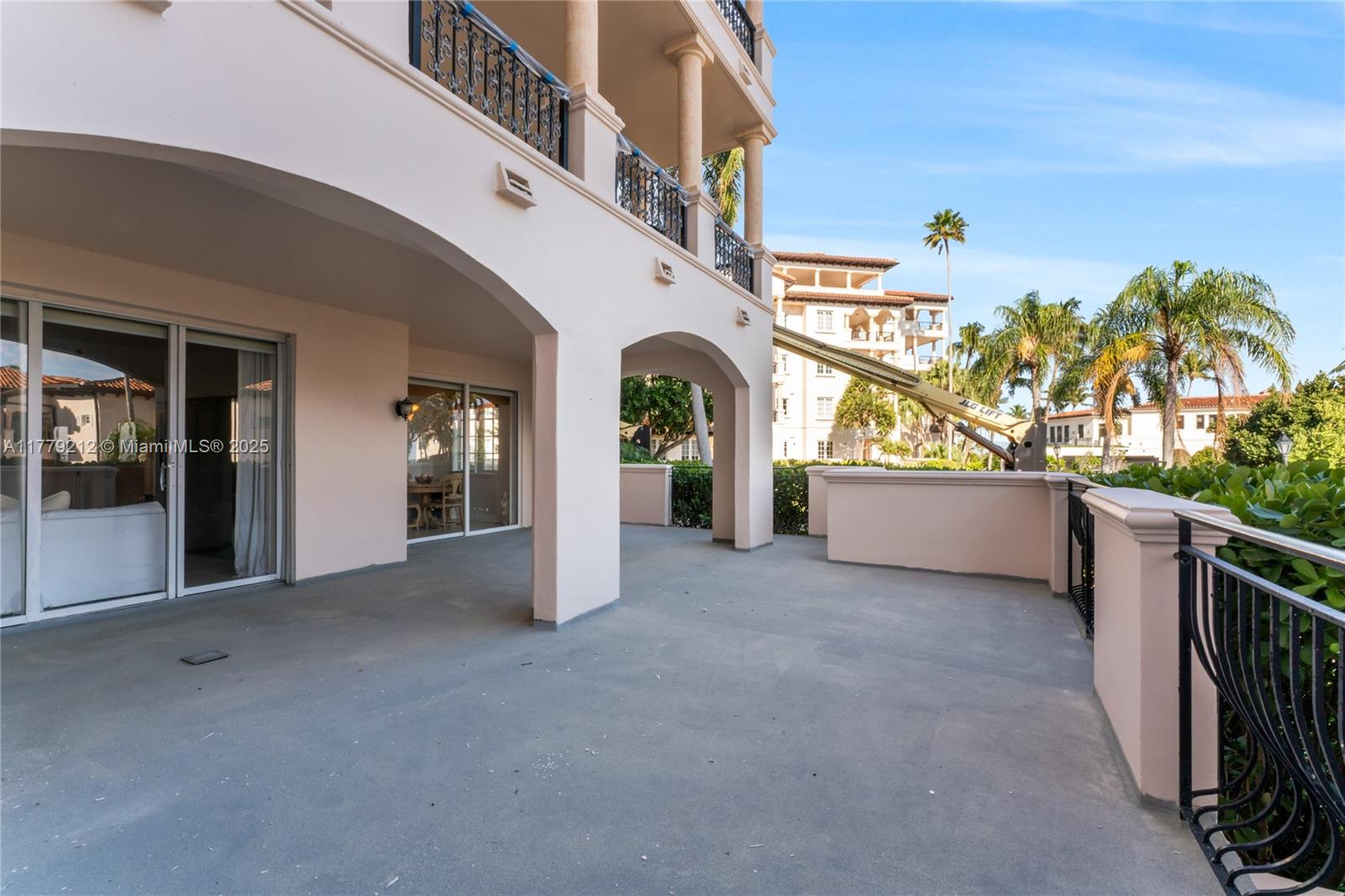 f3b61b38-4640 19112 Fisher Island Dr # 19112, Miami Beach FL 33109 — #A11779212