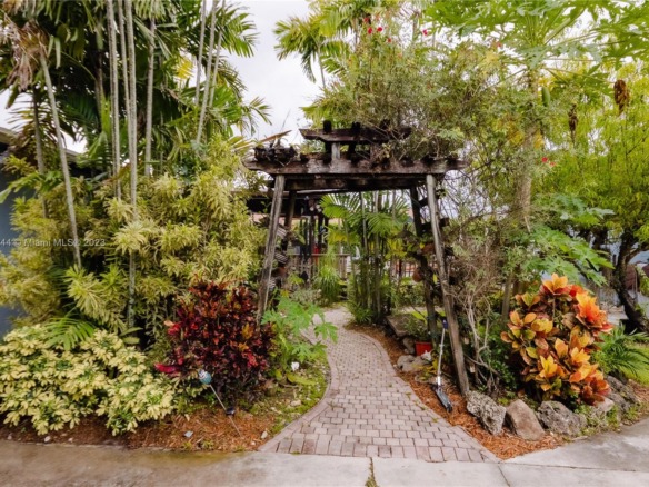 2533 Fillmore St, Hollywood FL 33020 — #A11431244
