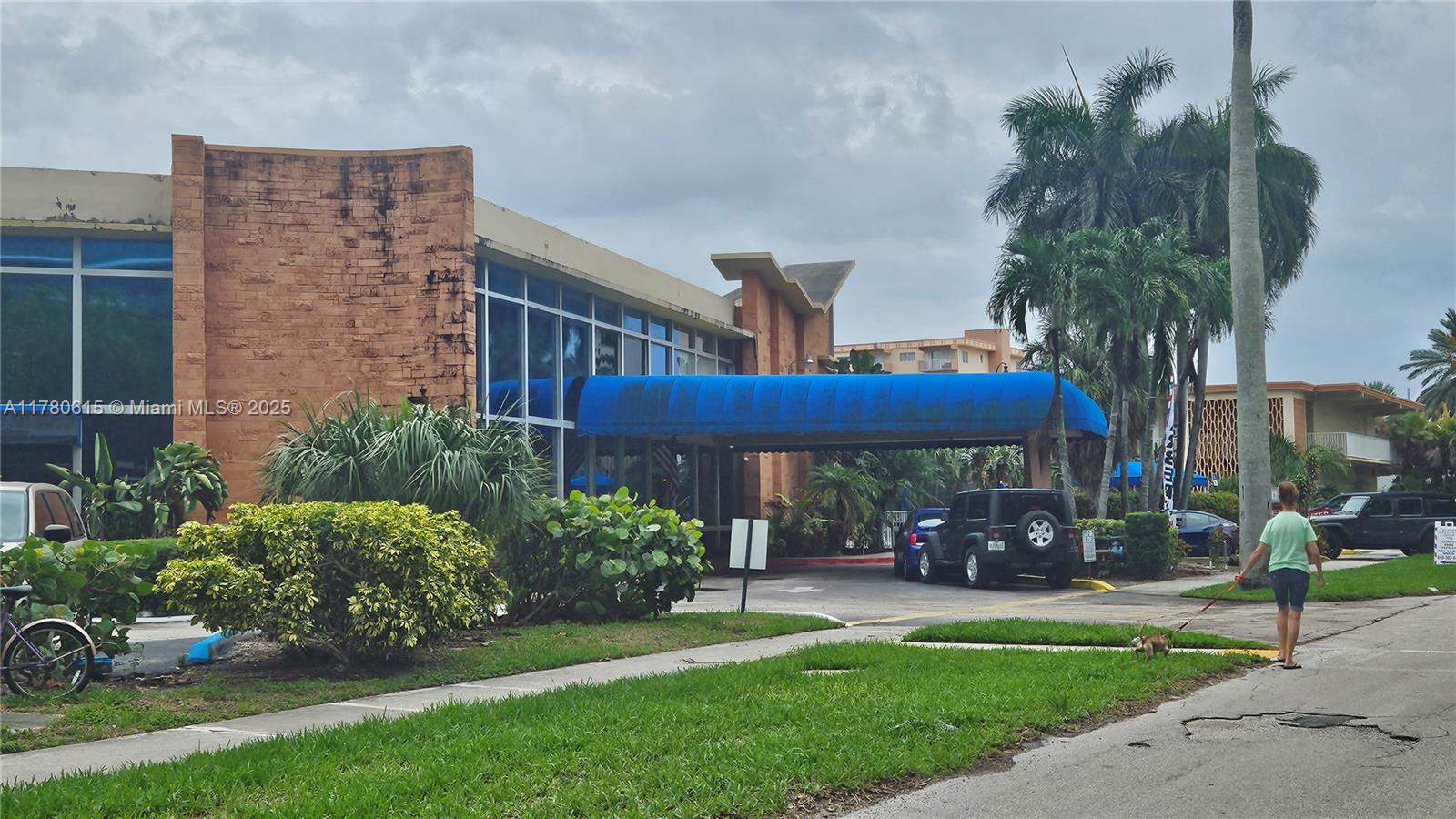f3b61b38-4662 26 Diplomat Pkwy # 2259, Hallandale Beach FL 33009 — #A11780615