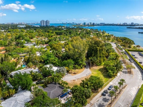 890 NE 70th St, Miami FL 33138 — #A11780718