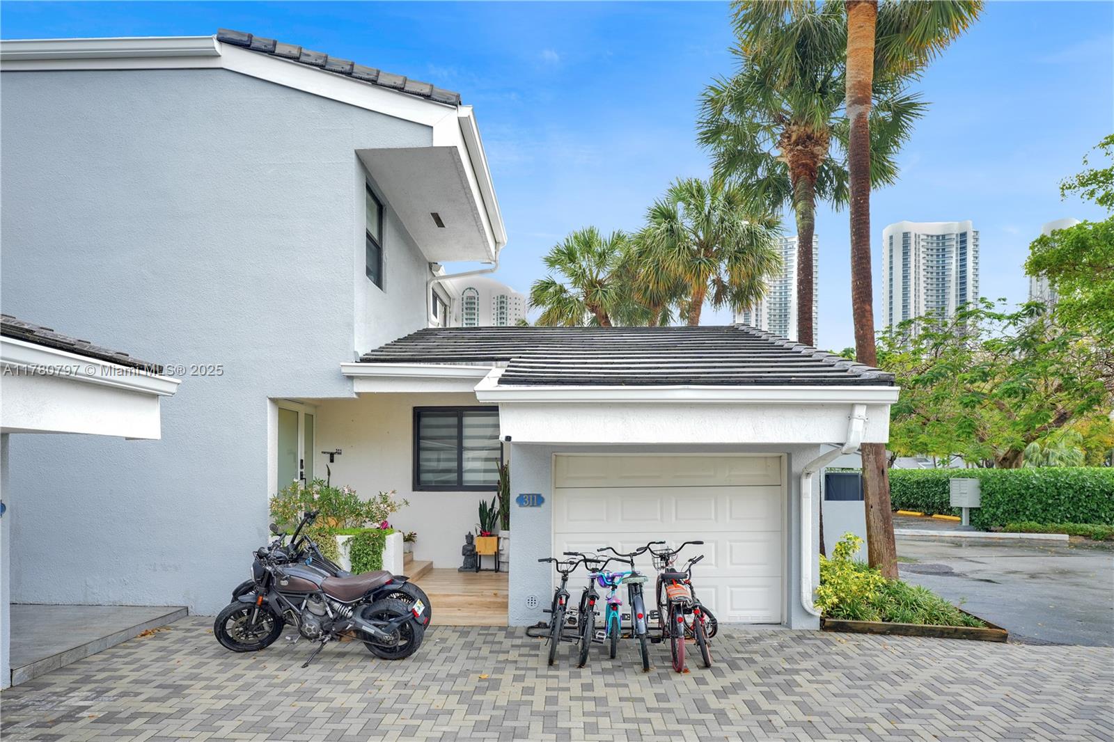f3b61b38-4667 311 Poinciana Dr # 801, Sunny Isles Beach FL 33160 — #A11780797