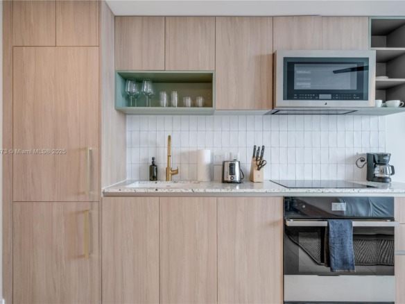 601 NE 1st Ave # 4212, Miami FL 33132 — #A11780873