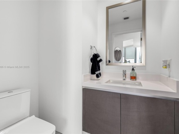 851 NE 1st Ave # 1102, Miami FL 33132 — #A11781986