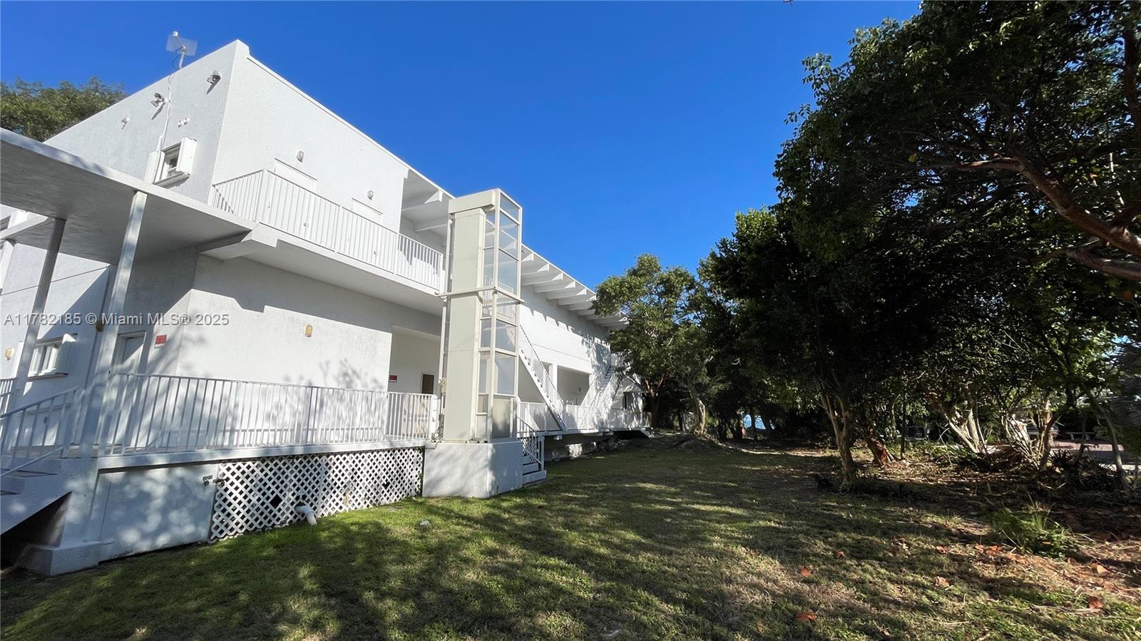 f3b61b38-4690 14 125th Street Gulf, Marathon FL 33050 — #A11782185