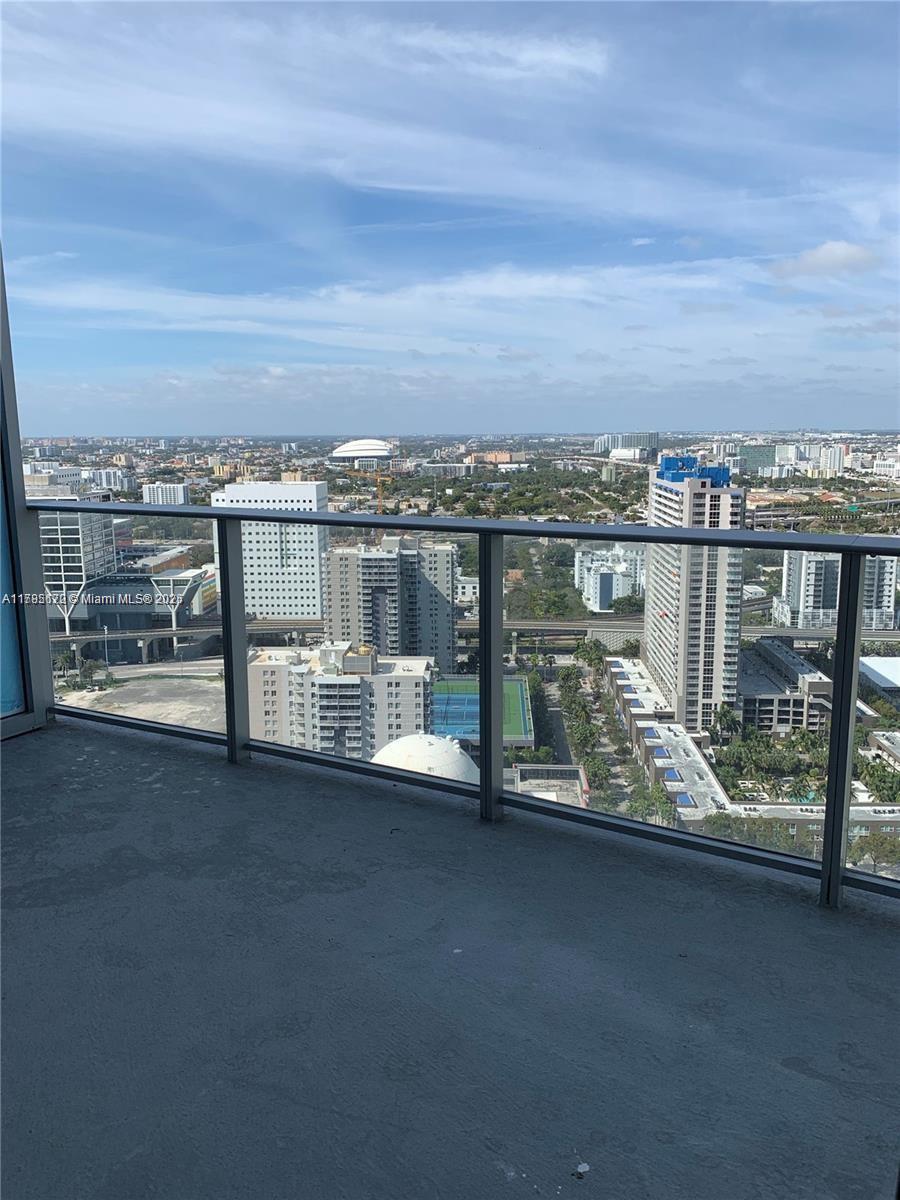 851 NE 1st Ave # 3002, Miami FL 33132 — #A11785172