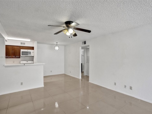 2946 S University Dr # 7108, Davie FL 33328 — #A11786460
