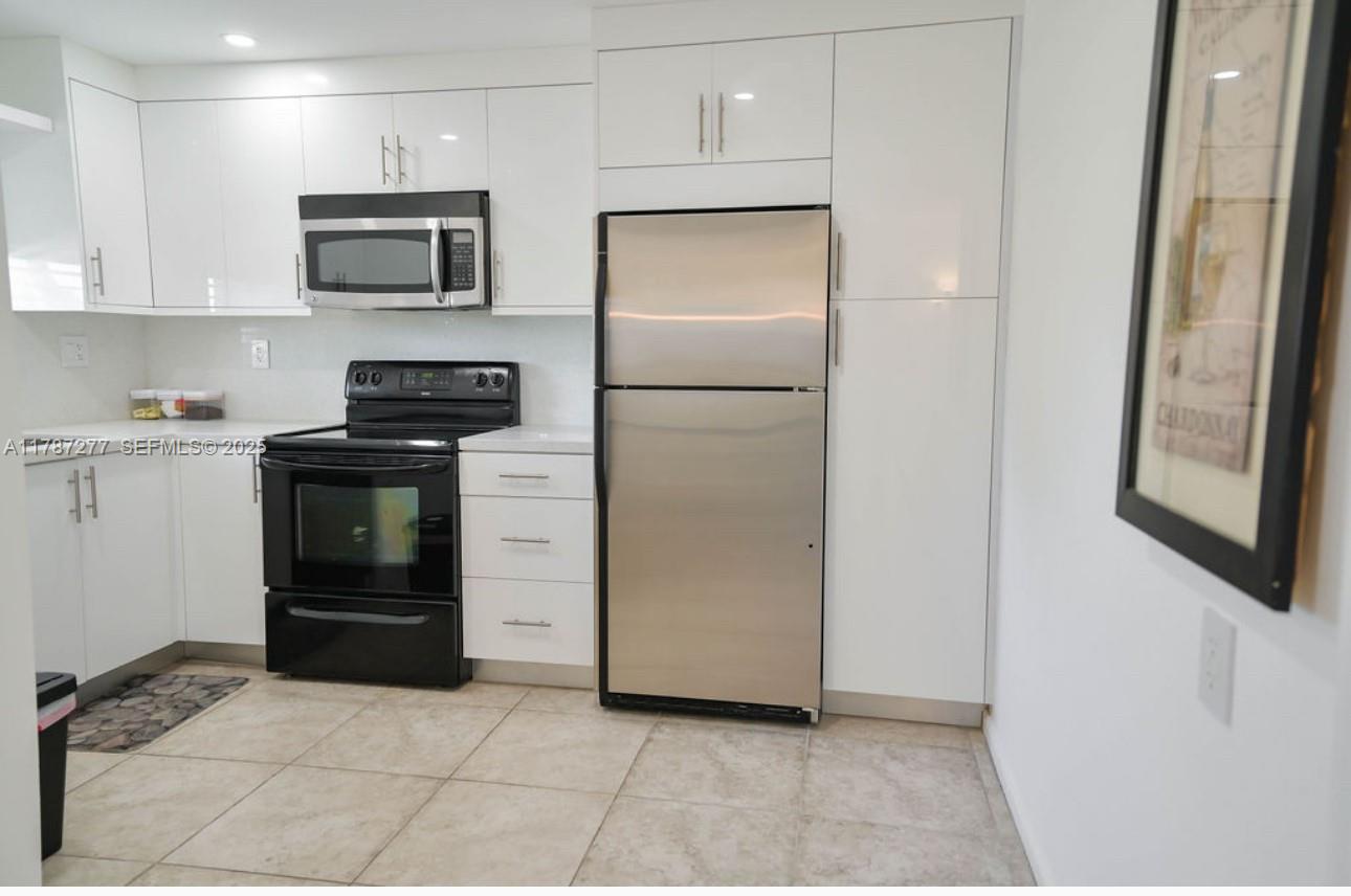 f3b61b38-4769 8901 Hollybrook # 206, Hollywood FL 33025 — #A11787277