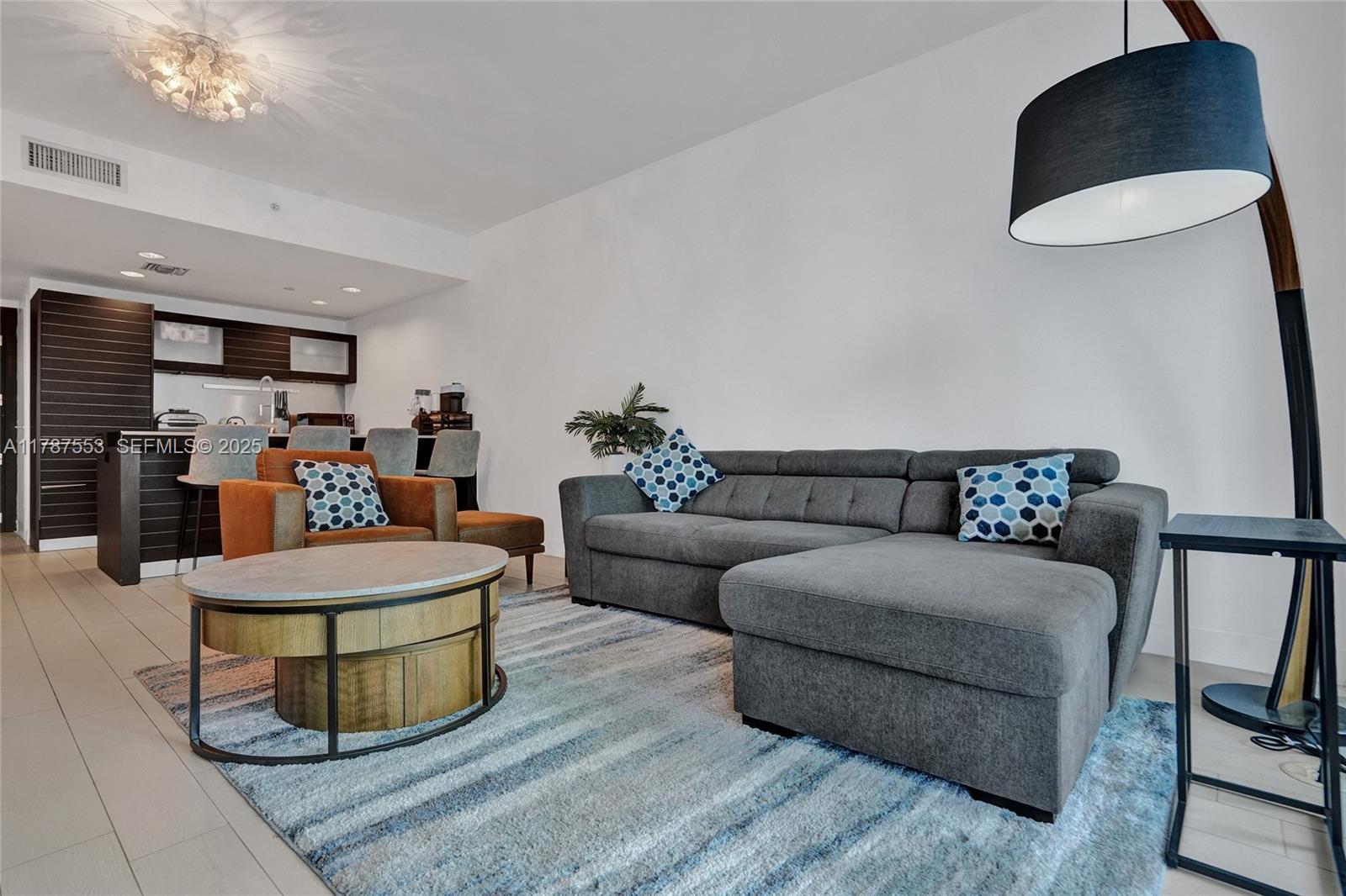 f3b61b38-4774 200 Biscayne Boulevard Way # 3211, Miami FL 33131 — #A11787553