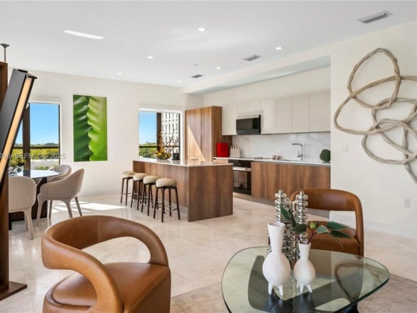 701 Valencia Ave # 405, Coral Gables FL 33134 — #A11787996