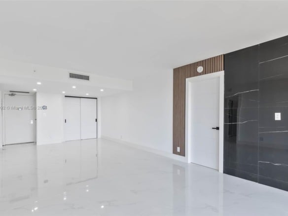 20335 W Country Club Dr # 1902, Aventura FL 33180 — #A11789992