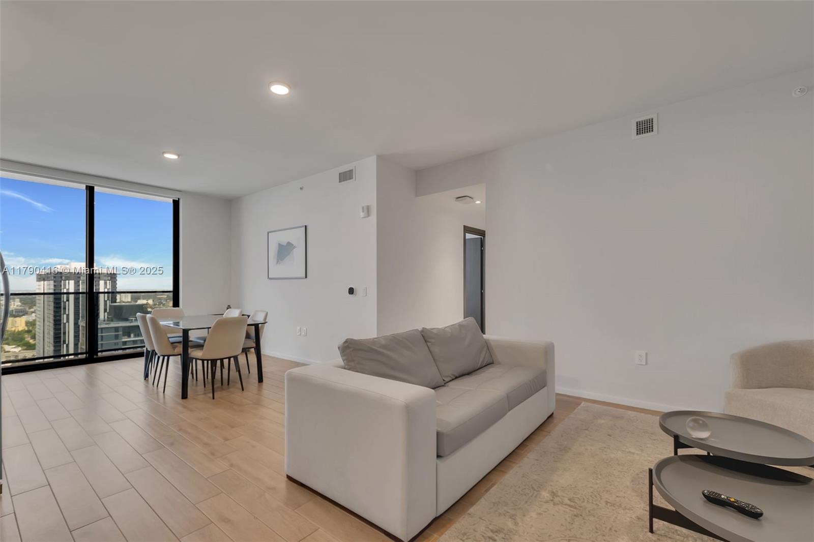 f3b61b38-4819 398 NE 5th St # 3901, Miami FL 33132 — #A11790416