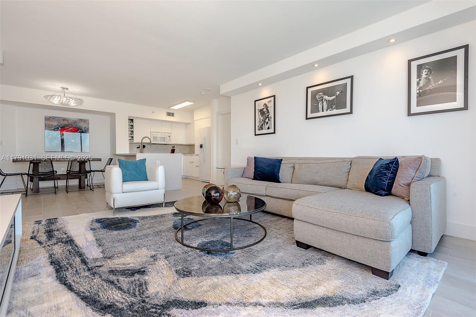 f3b61b38-4833 90 Alton Rd # 2410, Miami Beach FL 33139 — #A11791031