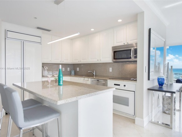3400 SW 27th Ave # 1003, Coconut Grove FL 33133 — #A11792914