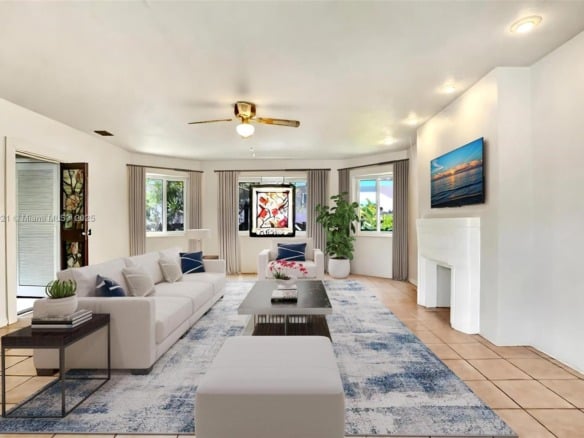 326 S 14th Ave, Hollywood FL 33020 — #A11796921