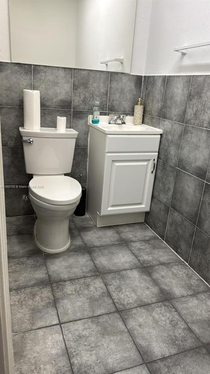 f3b61b38-498 5245 NW 36th St unit 1, Miami Springs FL 33166 — #A11893709