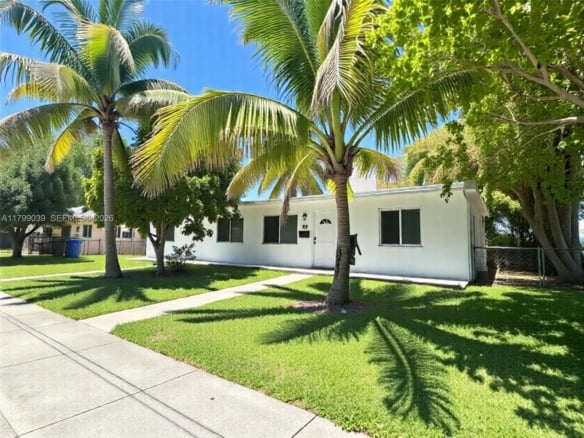 16204 NE 18th Ct, North Miami Beach FL 33162 — #A11799039