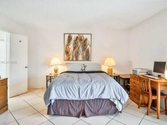 3087 Newport S # 3087, Deerfield Beach FL 33442 — #A11799075