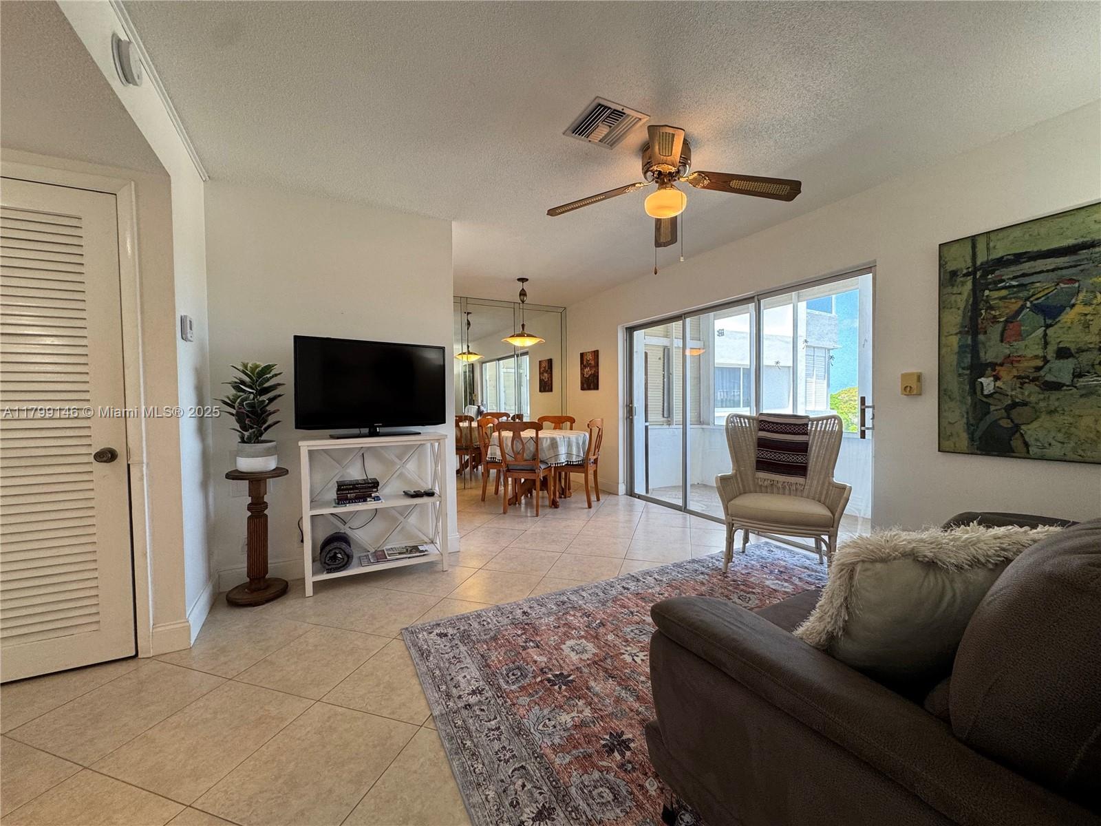 f3b61b38-4989 1700 Pierce St # 702, Hollywood FL 33020 — #A11799146