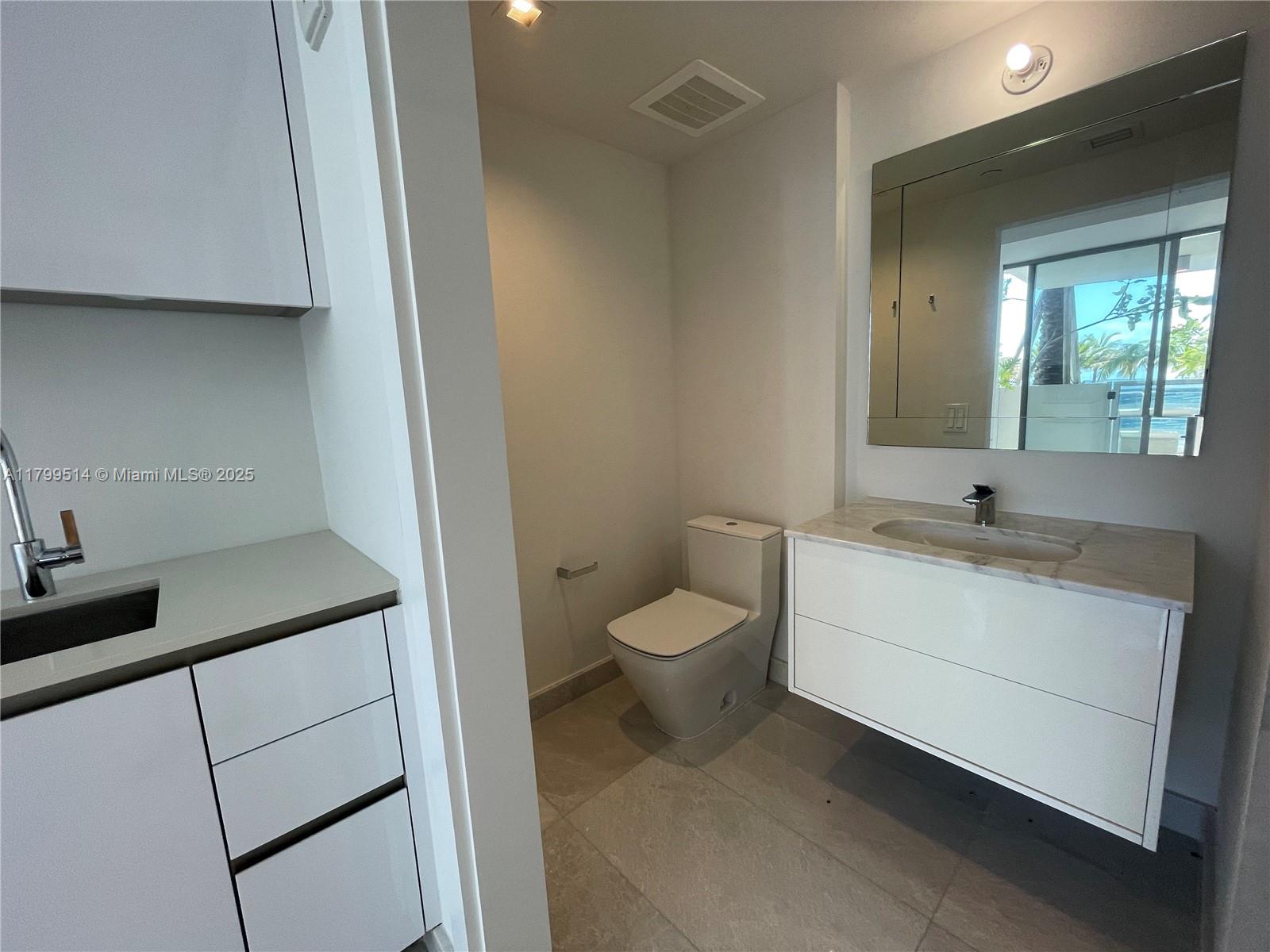 f3b61b38-4996 18501 Collins Avenue # 12, Sunny Isles Beach FL 33160 — #A11799514