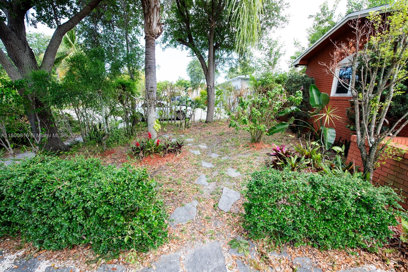 16910 NE 8th Ct, North Miami Beach FL 33162 — #A11800818
