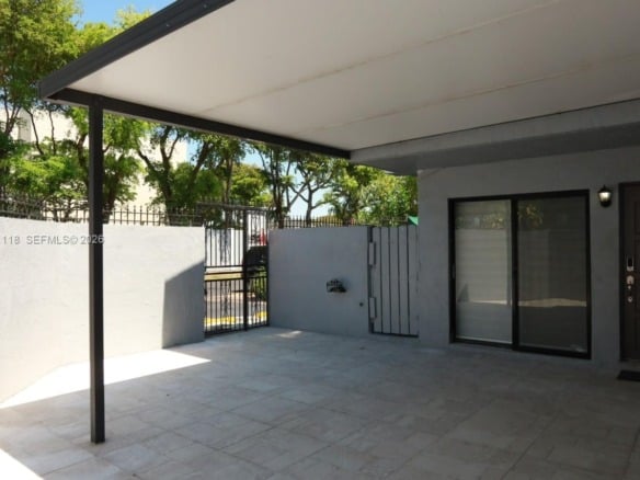 8098 NW 99th Ter, Hialeah Gardens FL 33016 — #A11801118