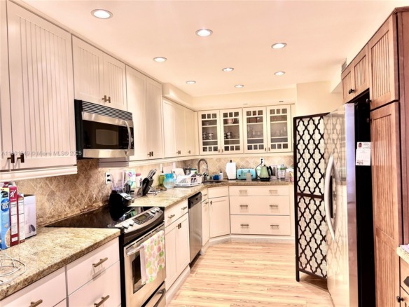 600 Three Islands Blvd # 905, Hallandale Beach FL 33009 — #A11801249