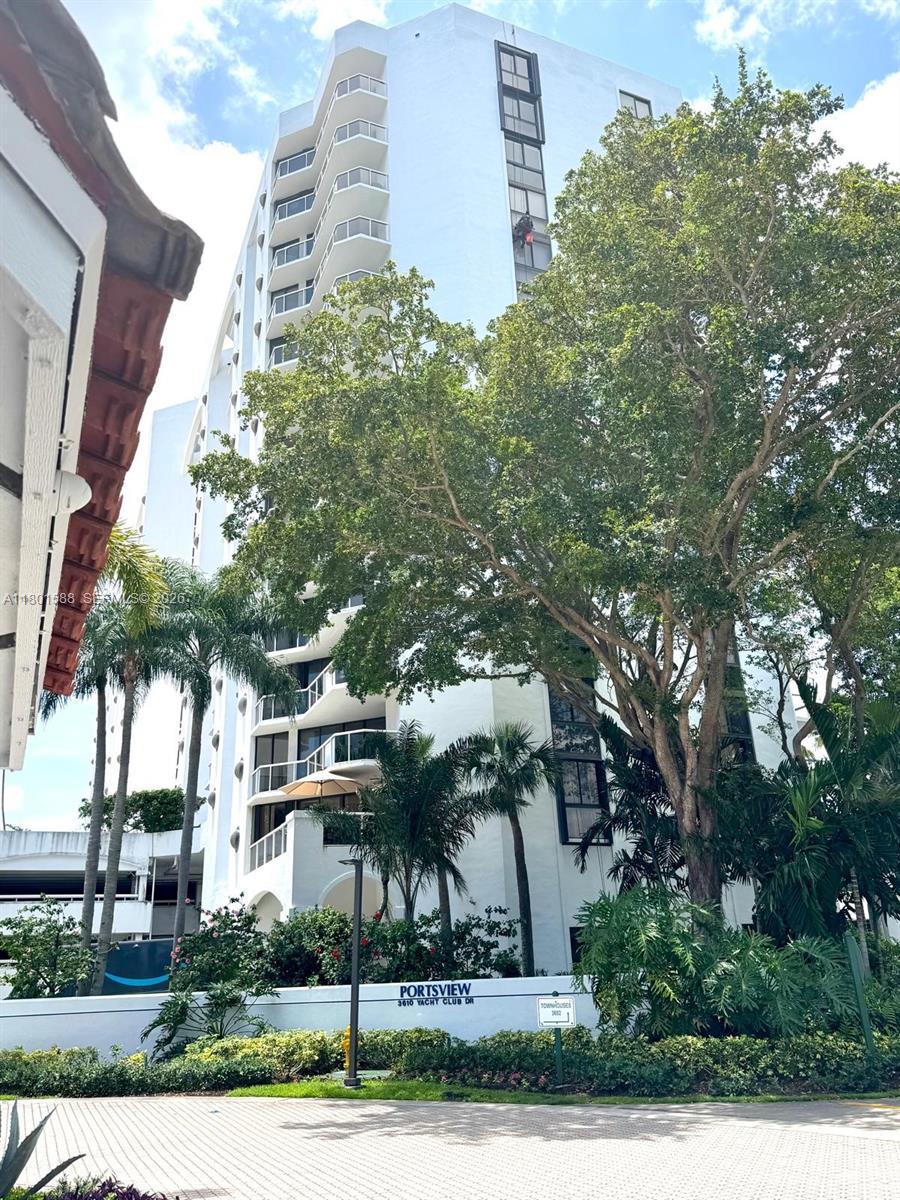 3610 Yacht Club Dr # 810, Aventura FL 33180 — #A11801588