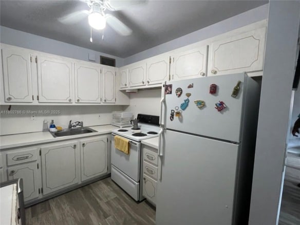 279 Markham M # M, Deerfield Beach FL 33442 — #A11802766
