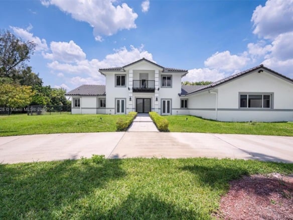 5121 SW 210th Ter, Southwest Ranches FL 33332 — #A11804628