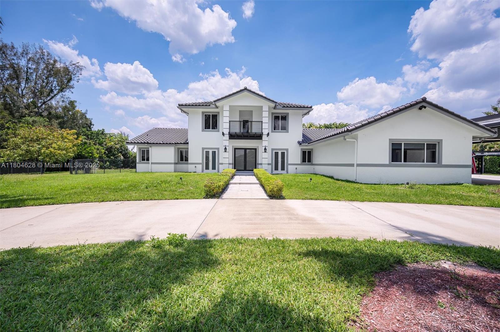 5121 SW 210th Ter, Southwest Ranches FL 33332 — #A11804628