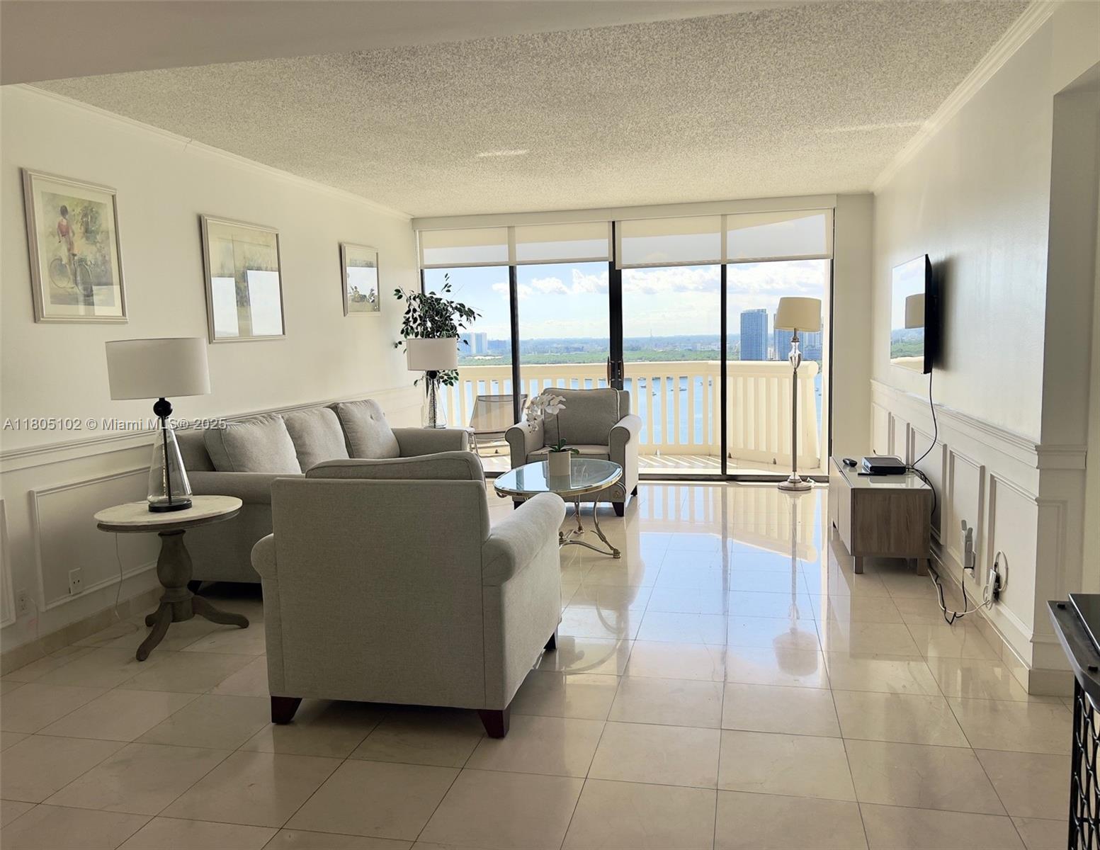 f3b61b38-5111 1000 W Island Blvd # 2412, Aventura FL 33160 — #A11805102