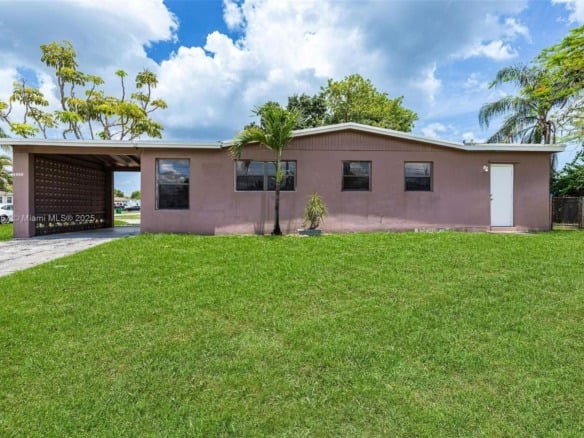 4960 NW 11th Ct, Lauderhill FL 33313 — #A11805957