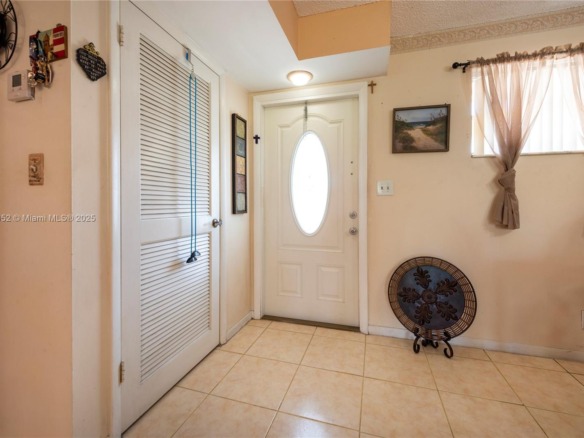 9823 S Hollybrook Lake Dr # 105, Pembroke Pines FL 33025 — #A11806952