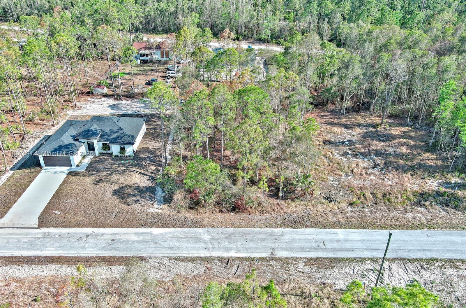 f3b61b38-5177 634 LADD ST, Lehigh Acres FL 33974 — #A11807891